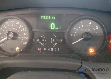 2009 Mercury Grand Marquis Ls (Fleet Only) from USA, damaged, VIN 2MEHM75V39X634078